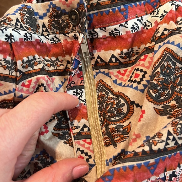 Exhilaration ETHNIC BOHEMIAN BUSTIER Crop top with Shorts - Picture 9 of 9